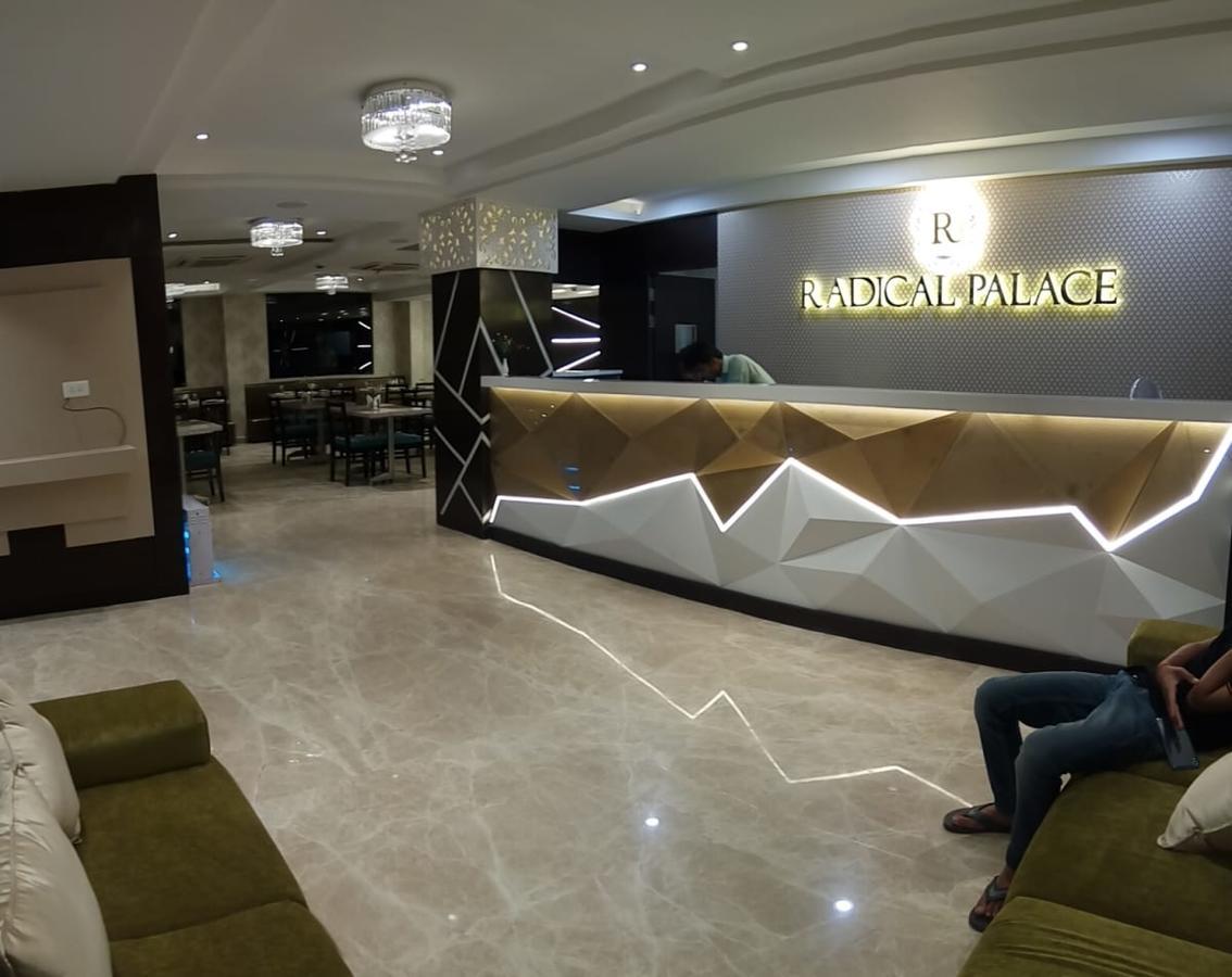 Radical Palace Hotel And Restaurant Lucknow Extérieur photo